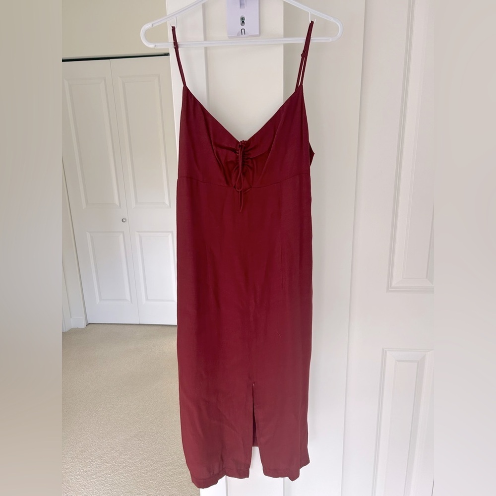 Red Dress - Picture 2 of 7